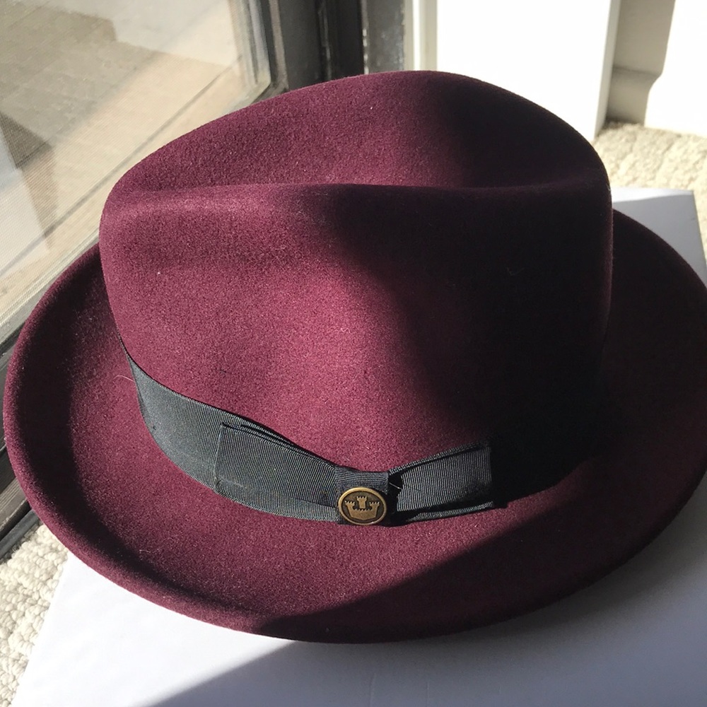 Burgundy hat- Goorin Bros